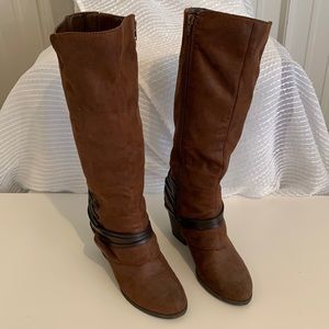 Brown boots for fall!